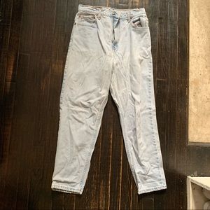 Light wash mom denim